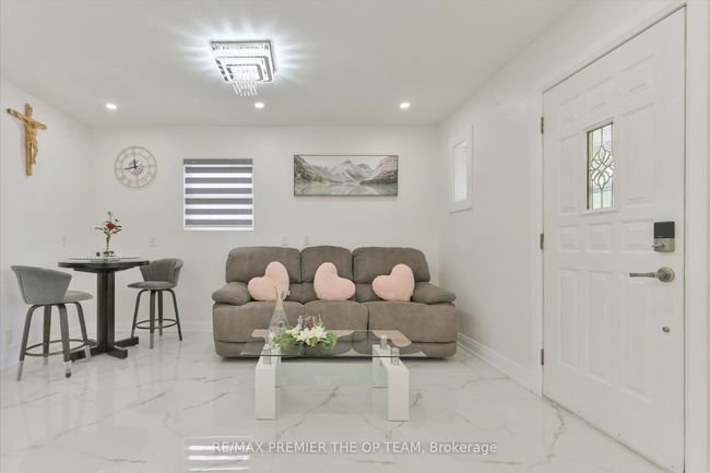 273 E 13 Th St, House other with 5 bedrooms, 3 bathrooms and 5 parking in Hamilton ON | Image 7