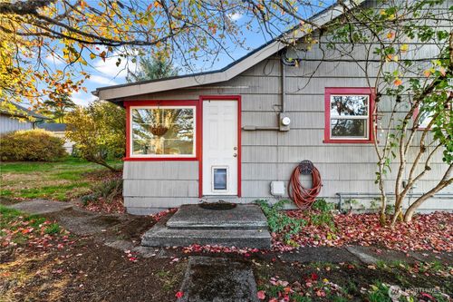 435 Fairmount Ave, Shelton, WA, 98584-3221 | Card Image