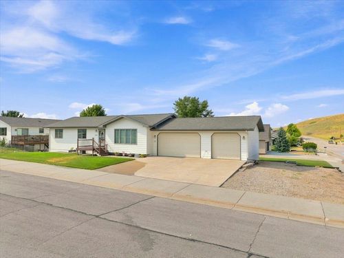 3510 Roughlock Ln, Spearfish, SD, 57783-9564 | Card Image