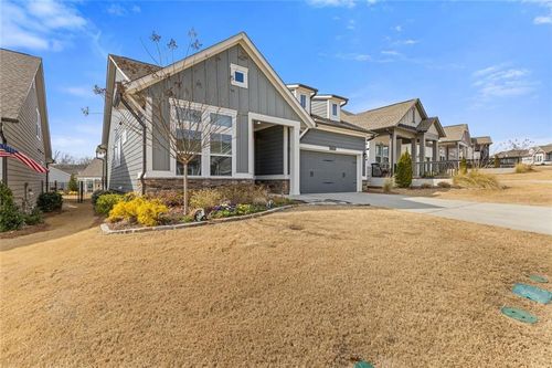 6968 River Rock Dr, Flowery Branch, GA, 30542-2527 | Card Image