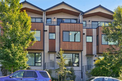 3815 S Cloverdale St, Seattle, WA, 98118-5134 | Card Image