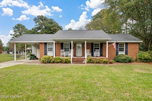 214 Elm St, Warsaw, NC, 28398-2108 | Card Image