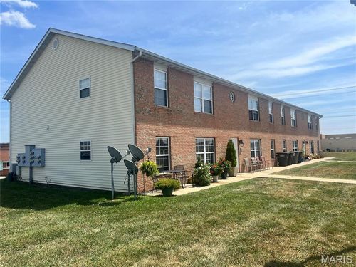 6702 Willow Pl, Godfrey, IL, 62035-2921 | Card Image
