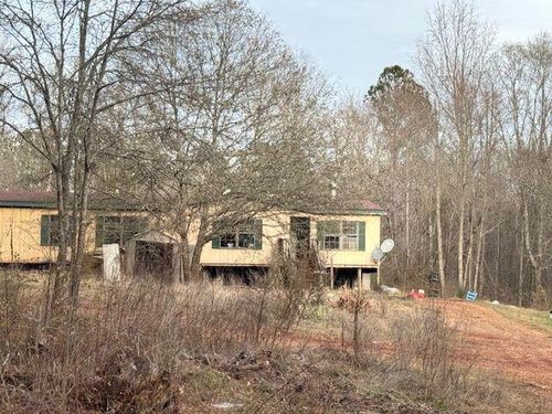 1035 Goldin Rd, Temple, GA, 30179-2312 | Card Image