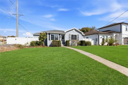 3015 W North B St, TAMPA, FL, 33609-2356 | Card Image