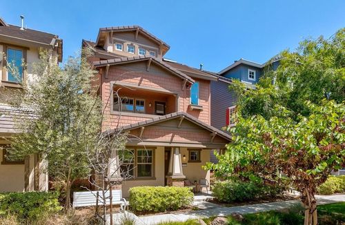 3702 Pyramid Way, Mountain View, CA, 94043-4988 | Card Image