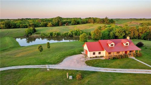 25692 W 168th Ave, Bethany, MO, 64424-7104 | Card Image