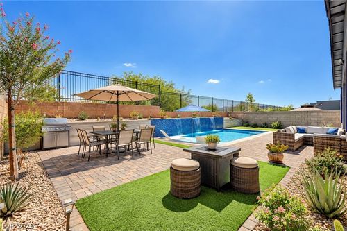 33 Reverie Heights Ave, Henderson, NV, 89011-4298 | Card Image