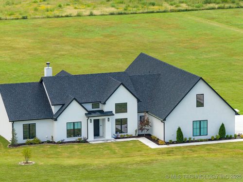 397911 W 2400 Rd, Bartlesville, OK, 74006-0232 | Card Image