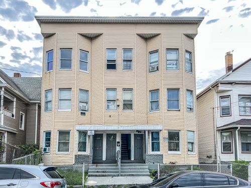 511 Brooks St, Bridgeport, CT, 06608-1304 | Card Image