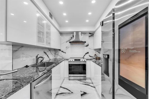 apt-15b-1965 S Ocean Dr, Hallandale Beach, FL, 33009-5924 | Card Image
