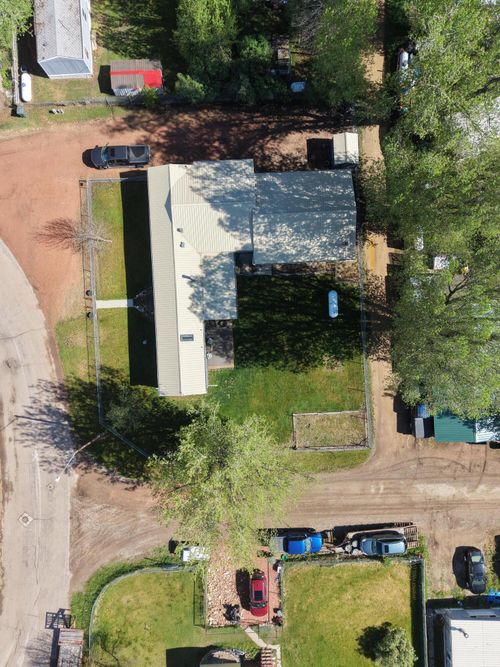 465 2nd Ave W, Ranchester, WY, 82839-5065 | Card Image