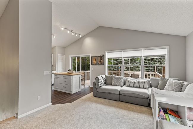 7371 Devin Ln, Townhouse with 3 bedrooms, 3 bathrooms and null parking in Shakopee MN | Image 7