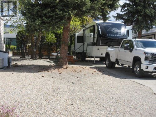741-415 Commonwealth Rd, Kelowna, BC, V4V1P4 | Card Image