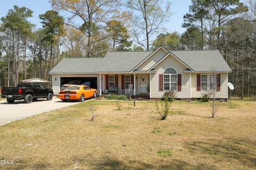 109 Nicole Dr, Benson, NC, 27504-6572 | Card Image