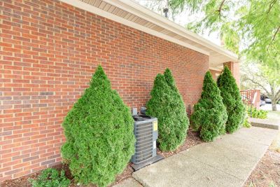 628 Forest Hill Drive, Condo with 2 bedrooms, 2 bathrooms and null parking in Lexington KY | Image 3