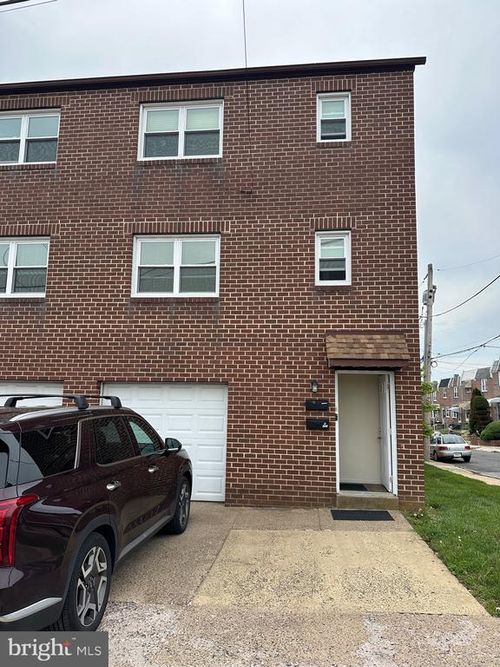 a-8251 Crispin St, PHILADELPHIA, PA, 19136-2300 | Card Image