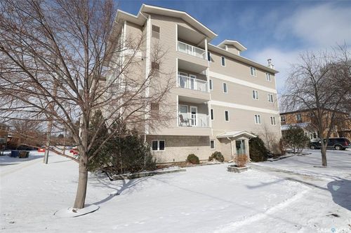 205-3946 Robinson Street, Regina, SK, S4S3C8 | Card Image