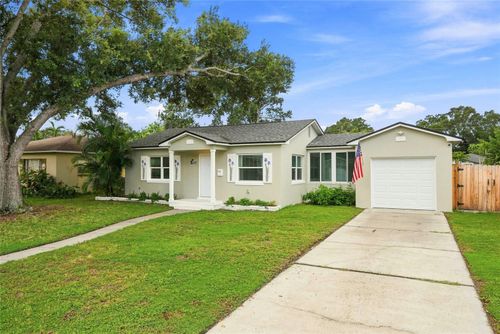 3230 Melton St N, St Petersburg, FL, 33704-1815 | Card Image