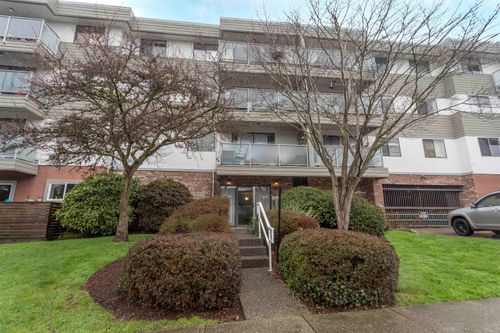 201-308 W 2nd St, North Vancouver, BC, V7M1E1 | Card Image