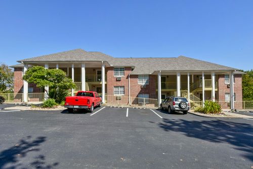 c6-200 Golfview Dr, Branson, MO, 65616-3904 | Card Image