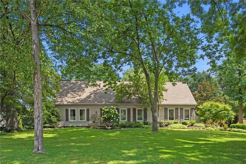 9815 Overbrook Rd, Leawood, KS, 66206-2354 | Card Image