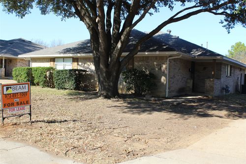 925 Bluebird Dr, Irving, TX, 75061-7304 | Card Image
