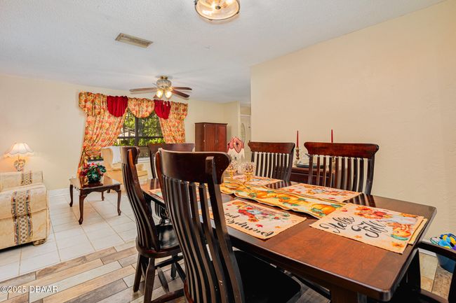 894 Quarters Ct, House other with 3 bedrooms, 2 bathrooms and null parking in Port Orange FL | Image 4
