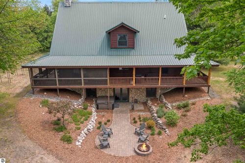 18090 Read Rd, Copemish, MI, 49625-9655 | Card Image