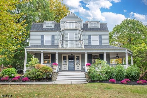22 Arlington Ave, Caldwell, NJ, 07006-5202 | Card Image