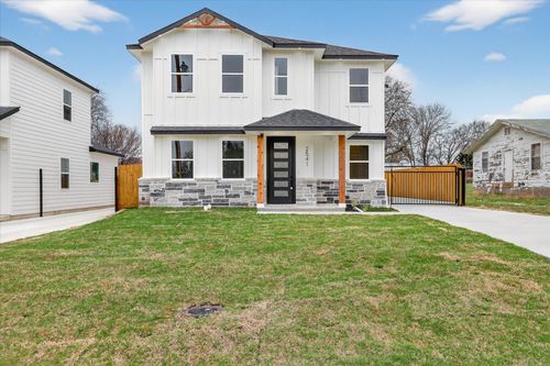 2541 Everton Dr, Lancaster, TX, 75134-2329 | Card Image