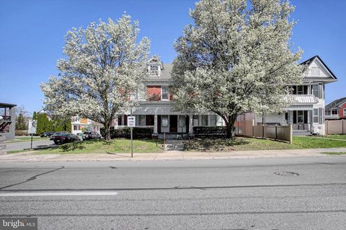 425 Lincoln Way W, CHAMBERSBURG, PA, 17201-2017 | Card Image