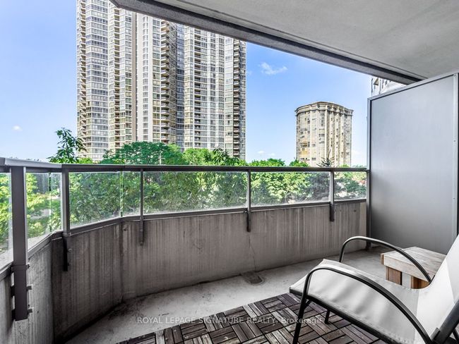 413 - 35 Kingsbridge Garden Cir, Condo with 2 bedrooms, 2 bathrooms and null parking in Mississauga ON | Image 25