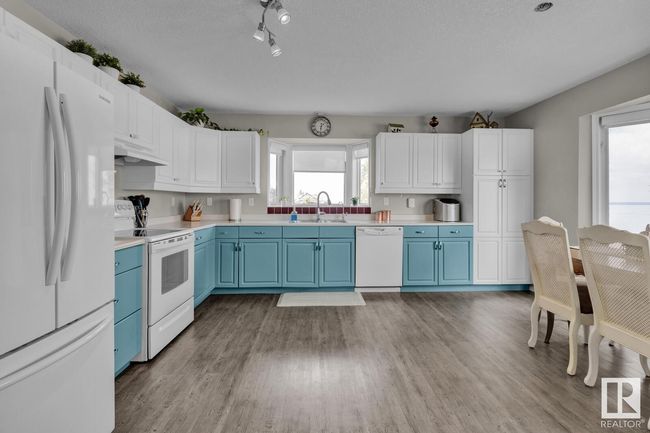 6510 50 Ave, House other with 4 bedrooms, 3 bathrooms and null parking in Alberta Beach AB | Image 18