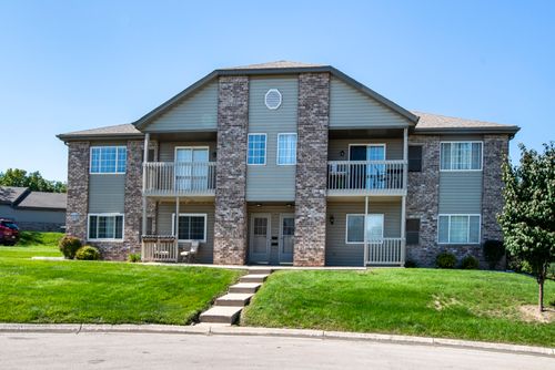 W170S7579 Gregory Dr, Muskego, WI, 53150-8662 | Card Image
