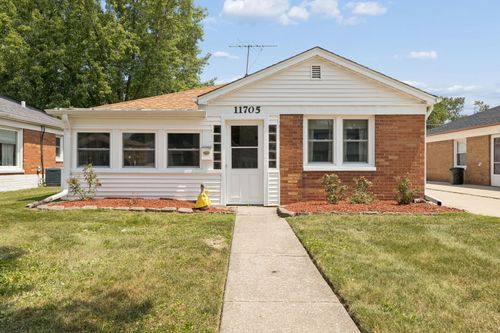 11705 S Meadow Lane Dr, Merrionette Park, IL, 60803-5883 | Card Image