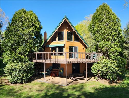 374 Latonka Dr, Mercer, PA, 16137-9368 | Card Image