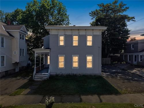 52 E 4th St, Oswego, NY, 13126-2115 | Card Image