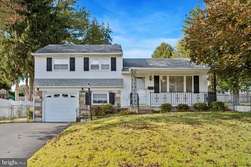 1240 June Rd, WARMINSTER, PA, 18974-2107 | Card Image