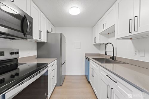 apt-b3-14020 Juanita Dr Ne, Kirkland, WA, 98034-9744 | Card Image