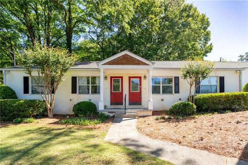 1530 Stone Gate Ln Se, Atlanta, GA, 30317-2055 | Card Image