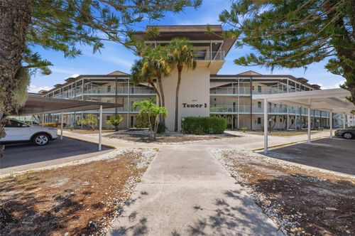 105-4678 Marine Pkwy, New Port Richey, FL, 34652-3317 | Card Image