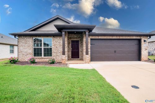 228 Cherry Laurel Dr, Hazel Green, AL, 35750-4300 | Card Image