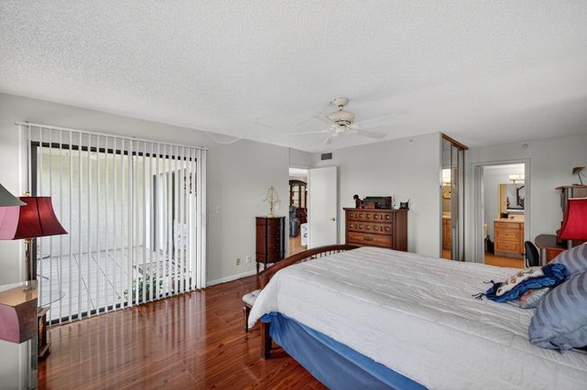 Ensuite Primary Bath and a Walk In Closet, and a sitting Large Sitting Area with Room for a Desk / Office Area | Image 23