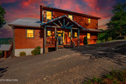 433 Red Hawk Way, Gatlinburg, TN, 37738 | Card Image