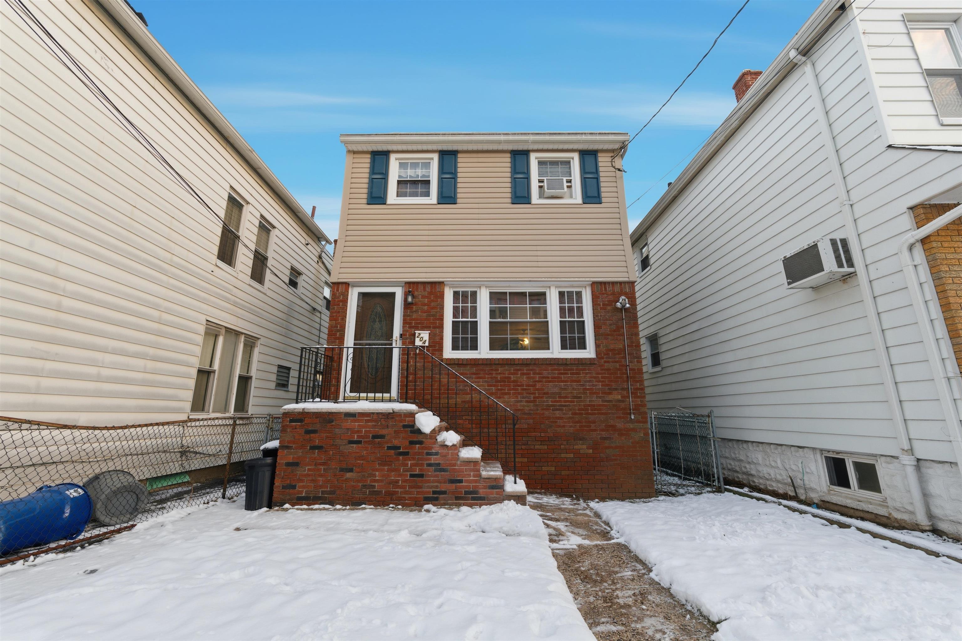 Residential in Kearny 5