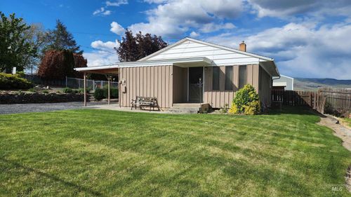 812 Walk Ln, Clarkston, WA, 99403-3048 | Card Image