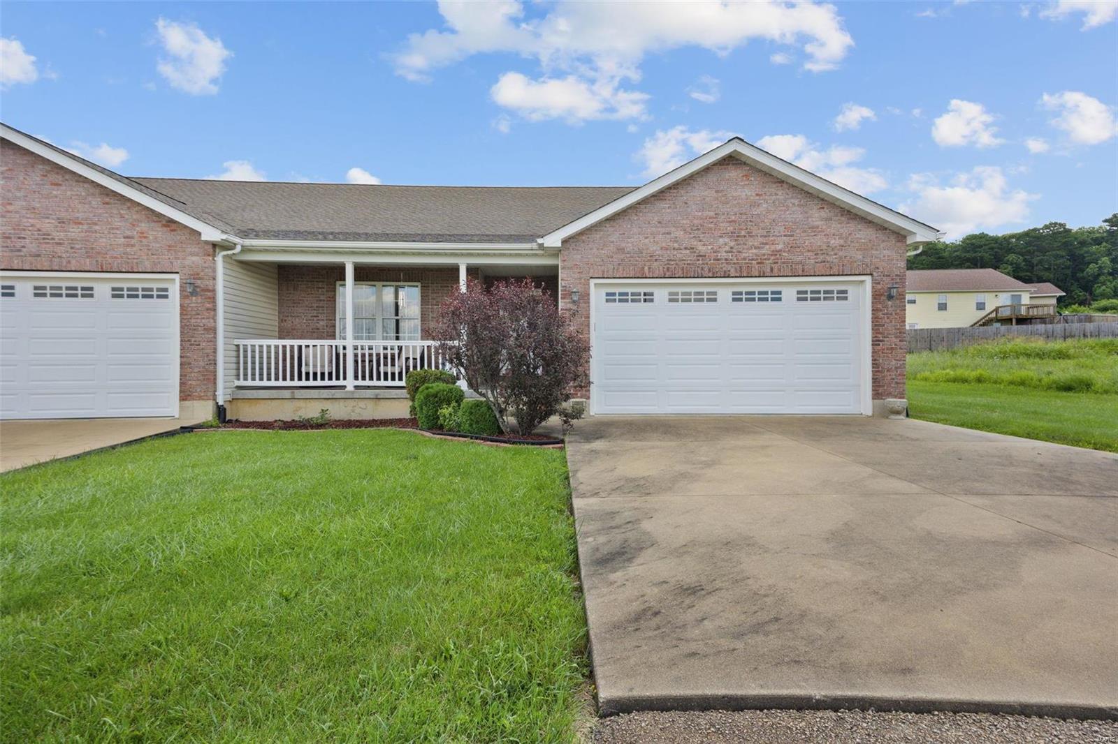 Marler Dr, Potosi, MO 63664