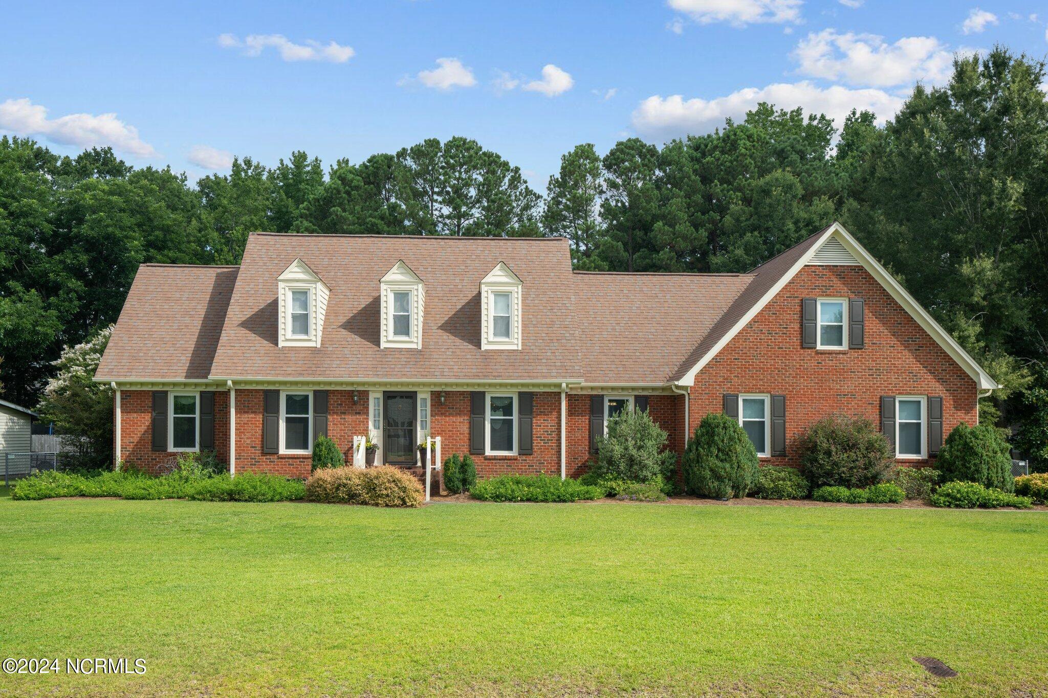 Squire Dr, Winterville, NC 28590