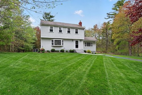 59 First Parish Rd, Norwell, MA, 02061-1025 | Card Image